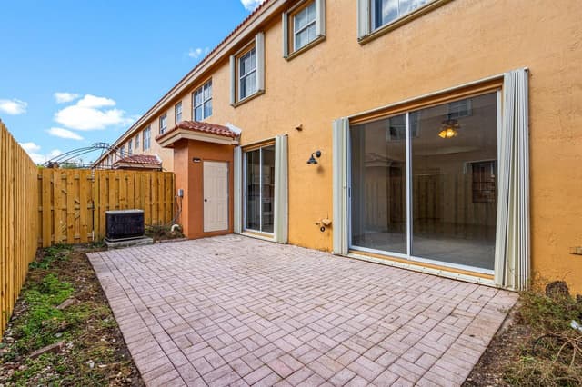 8520 NW 139th Terrace # 1602, Miami Lakes FL 33016 - Miami Lakes, FL - Photo 5