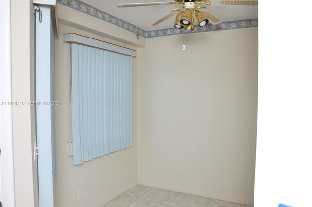 13000 SW 15th Ct # 411U, Pembroke Pines FL 33027 - Pembroke Pines, FL - Photo 2