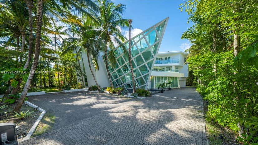 480 Ocean Blvd, Golden Beach FL 33160