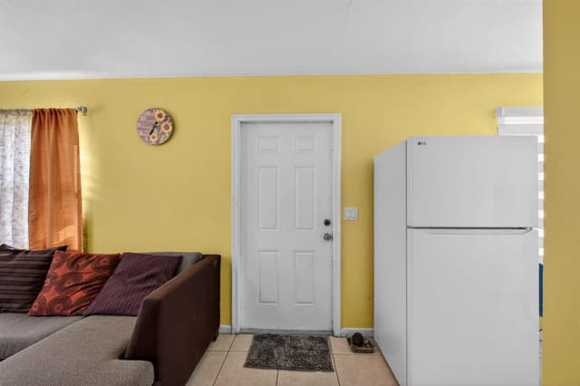 621 50th Street, West Palm Beach FL 33407 - West Palm Beach, FL - Photo 5