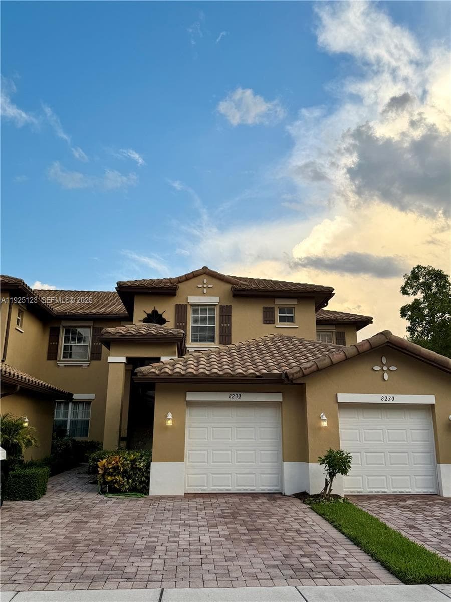 8232 NW 128th Ln # F, Parkland FL 33076