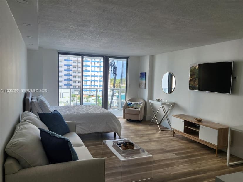 3180 S Ocean Dr # 307, Hallandale Beach FL 33009