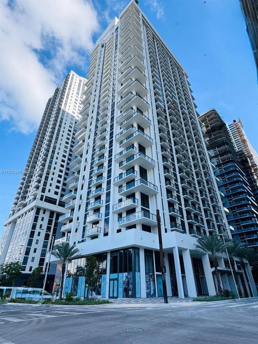 11 NE 6th # 2813, Miami FL 33132 - Miami, FL - Photo 1