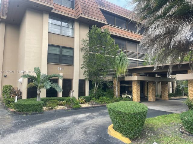 661 NE 195th St # 309, Miami FL 33179 - Miami, FL - Photo 4