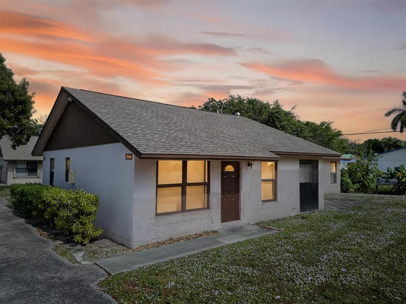 2548 Ida Way, West Palm Beach FL 33415