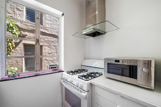 1611 Euclid Ave # 8, Miami Beach FL 33139 - Miami Beach, FL - Photo 7