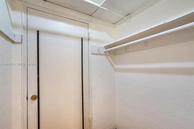 1611 Euclid Ave # 8, Miami Beach FL 33139 - Miami Beach, FL - Photo 4