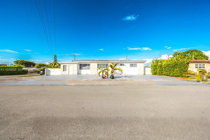 9365 SW 44th St, Miami FL 33165