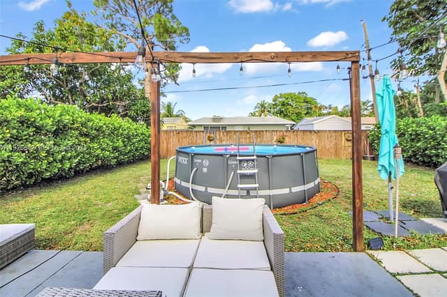 201 NW 51st Ct, Oakland Park FL 33309 - Oakland Park, FL - Photo 5