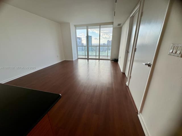 50 BISCAYNE Blvd # 3807, Miami FL 33132 - Miami, FL - Photo 3