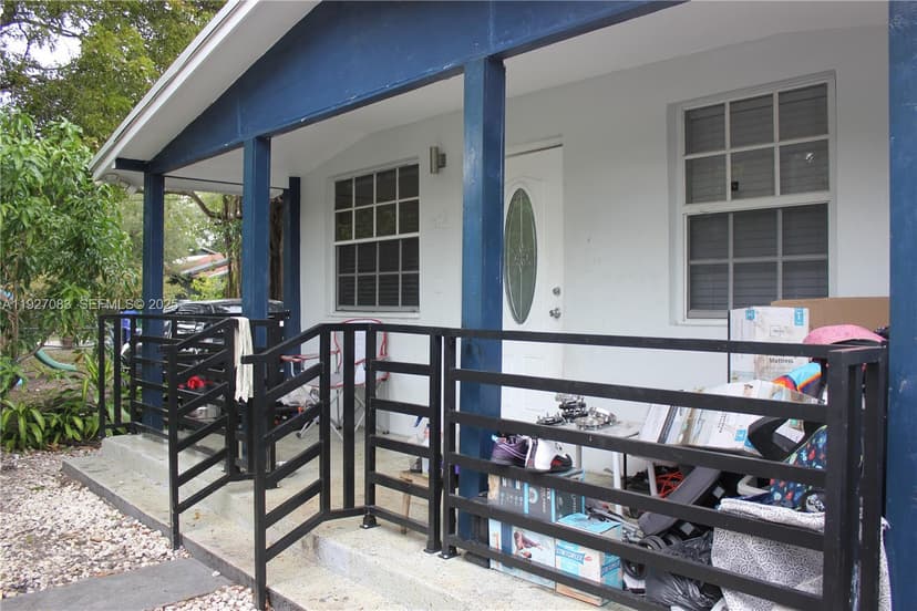 5573 NE 3rd Ave, Miami FL 33137