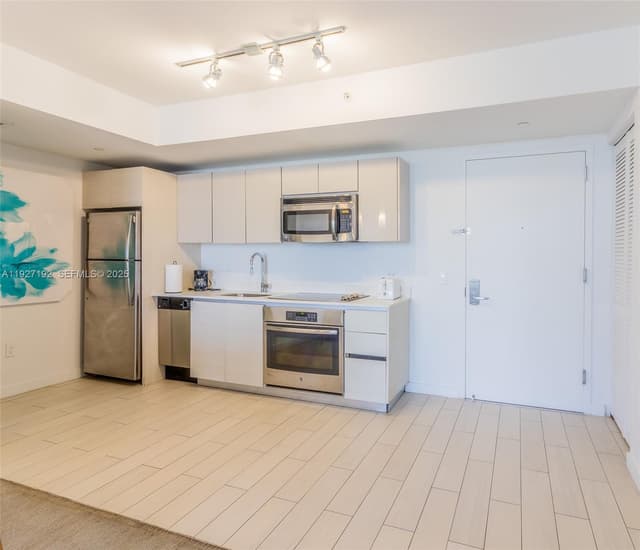 2602 E Hallandale Beach Blvd # R708, Hallandale Beach FL 33009 - Hallandale Beach, FL - Photo 4