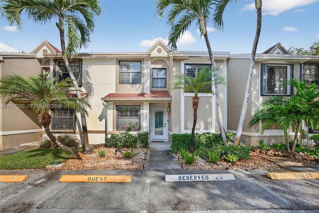 237 City View Dr # 237, Fort Lauderdale FL 33311 - Fort Lauderdale, FL - Photo 2