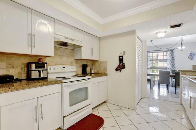 5570 NW 44th Street # 518a, Lauderhill FL 33319 - Lauderhill, FL - Photo 2