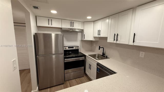 5845 Washington St # 65, Hollywood FL 33023 - Hollywood, FL - Photo 4