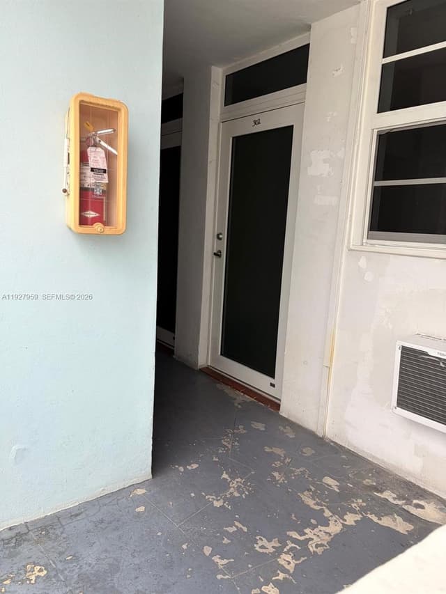335 Collins Ave # 302, Miami Beach FL 33139 - Miami Beach, FL - Photo 4