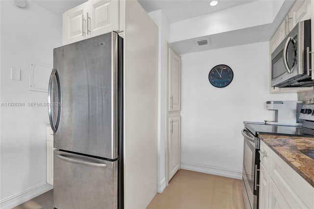 200 Diplomat Pkwy # 729, Hallandale Beach FL 33009 - Hallandale Beach, FL - Photo 6