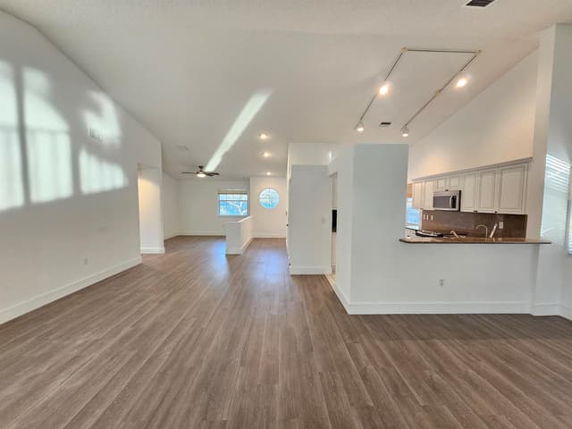 9637 Shadybrook Drive # 201, Boynton Beach FL 33437 - Boynton Beach, FL - Photo 4