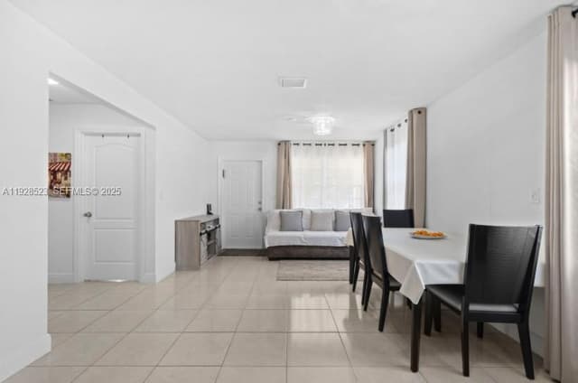 701 NE 6th St, Hallandale Beach FL 33009 - Hallandale Beach, FL - Photo 2