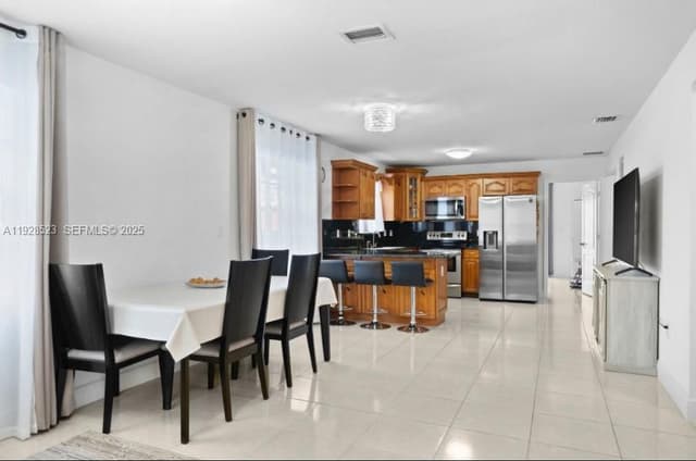 701 NE 6th St, Hallandale Beach FL 33009 - Hallandale Beach, FL - Photo 4
