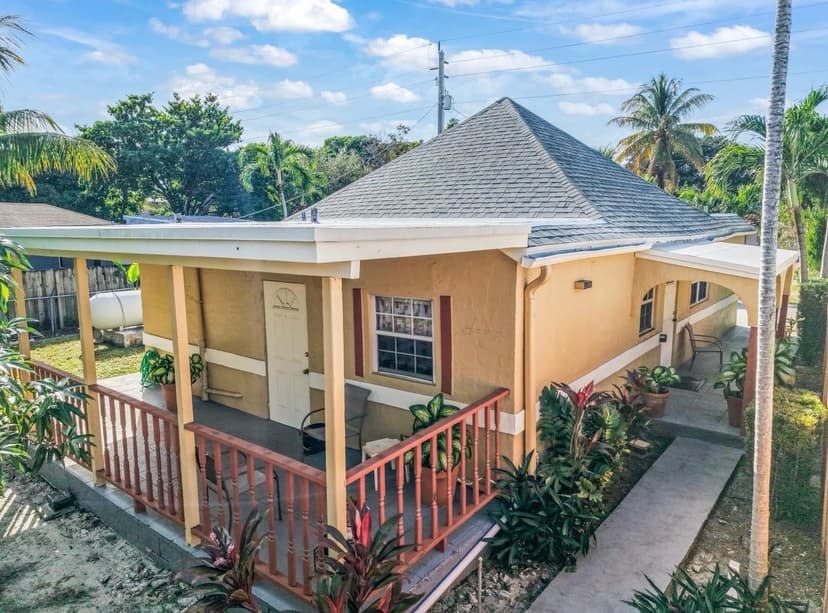 117 SW 1st Avenue, Hallandale Beach FL 33009