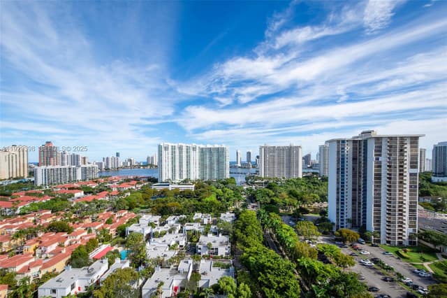 2851 NE 183rd St, Aventura FL 33160 - Aventura, FL - Photo 3