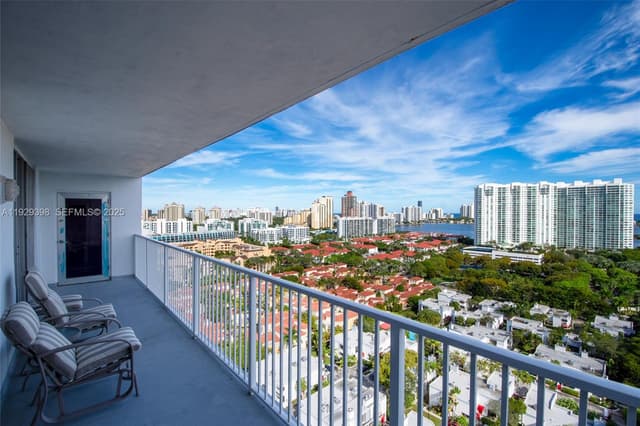 2851 NE 183rd St, Aventura FL 33160 - Aventura, FL - Photo 4