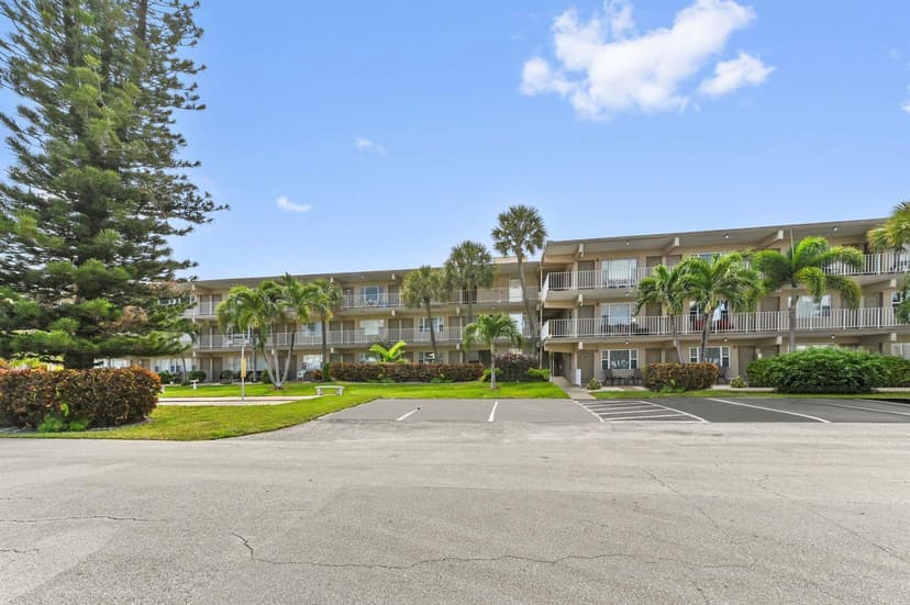 3200 NE 7th Court # 205b, Pompano Beach FL 33062