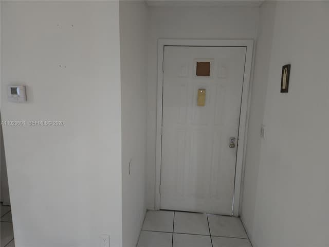 466 NE 210th Cir Ter # 10, Miami FL 33179 - Miami, FL - Photo 5