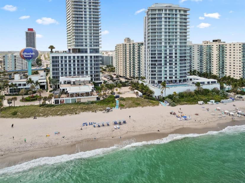 4001 S Ocean Drive # 14D, Hollywood FL 33019