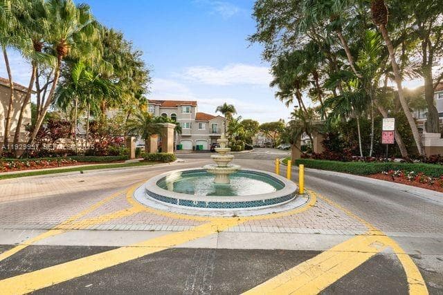 12691 NW 14th Pl, Sunrise FL 33323
