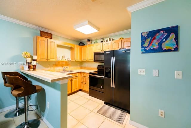 63 NW 17th Pl # 6, Miami FL 33125 - Miami, FL - Photo 7