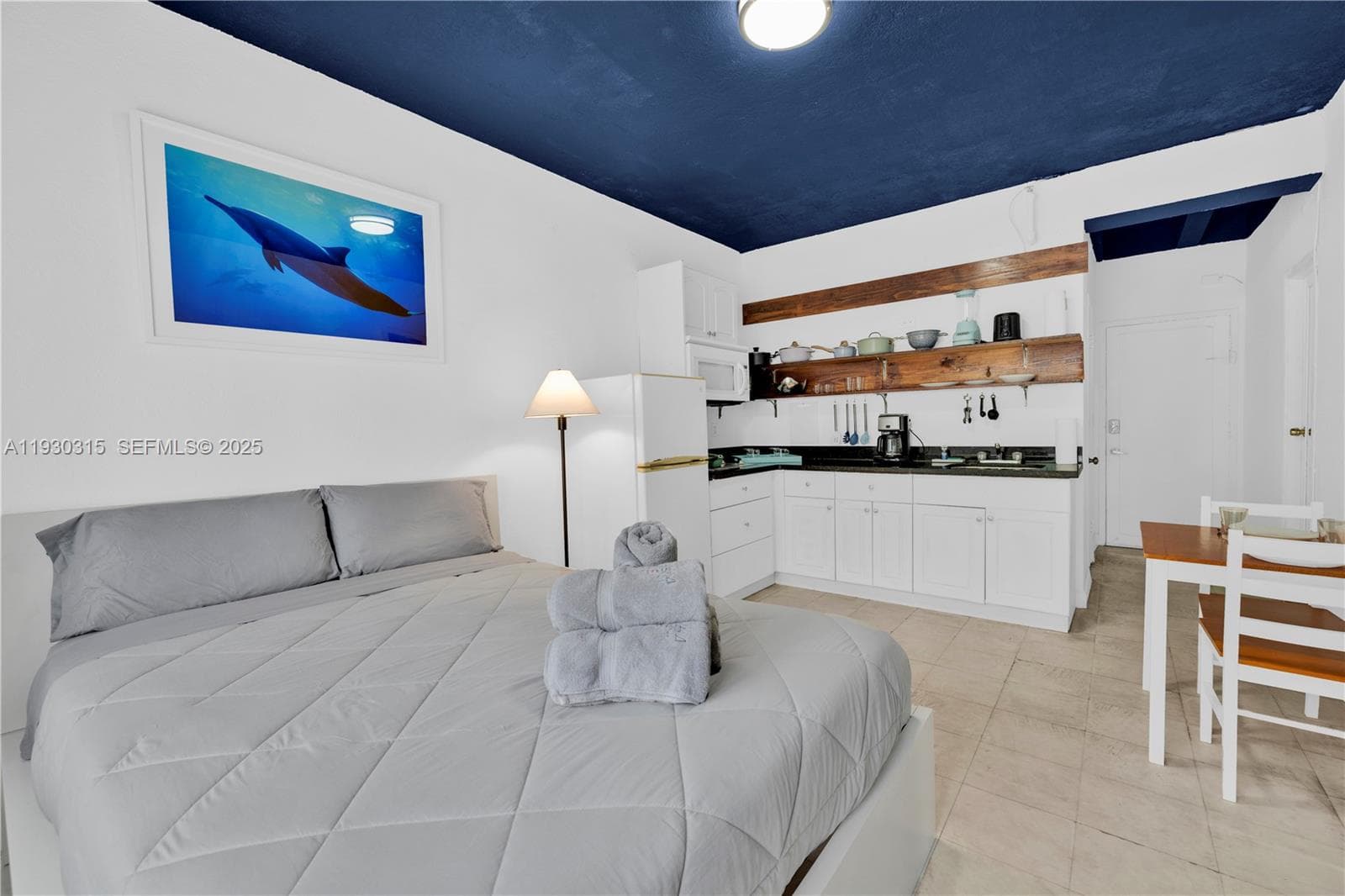 255 W 24th St # 302, Miami Beach FL 33140 - Miami Beach, FL - Photo 1