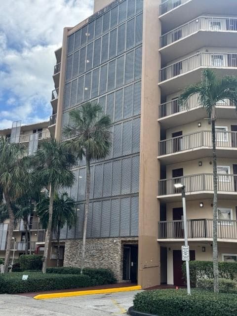 3301 N Country Club Drive # 506, Aventura FL 33180 - Aventura, FL - Photo 4