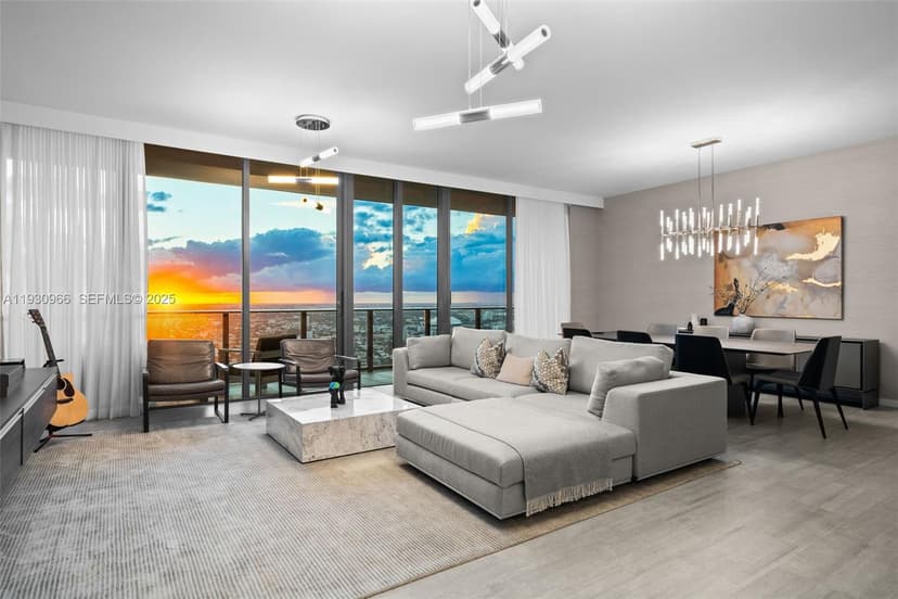 1000 Brickell Plz, Miami FL 33131