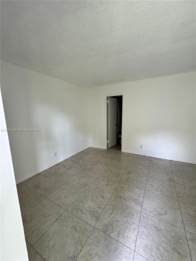 18 Hastings B # 18, West Palm Beach FL 33417 - West Palm Beach, FL - Photo 3