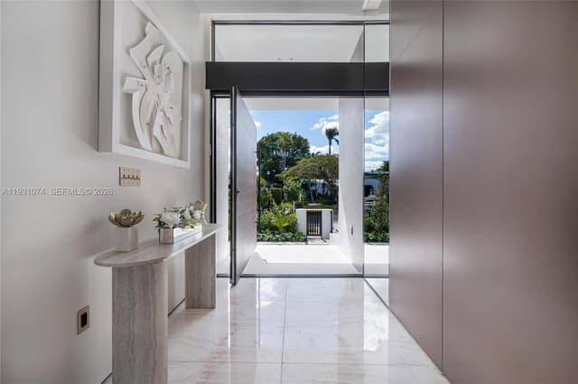 1045 W 47th Ct, Miami Beach FL 33140 - Miami Beach, FL - Photo 4