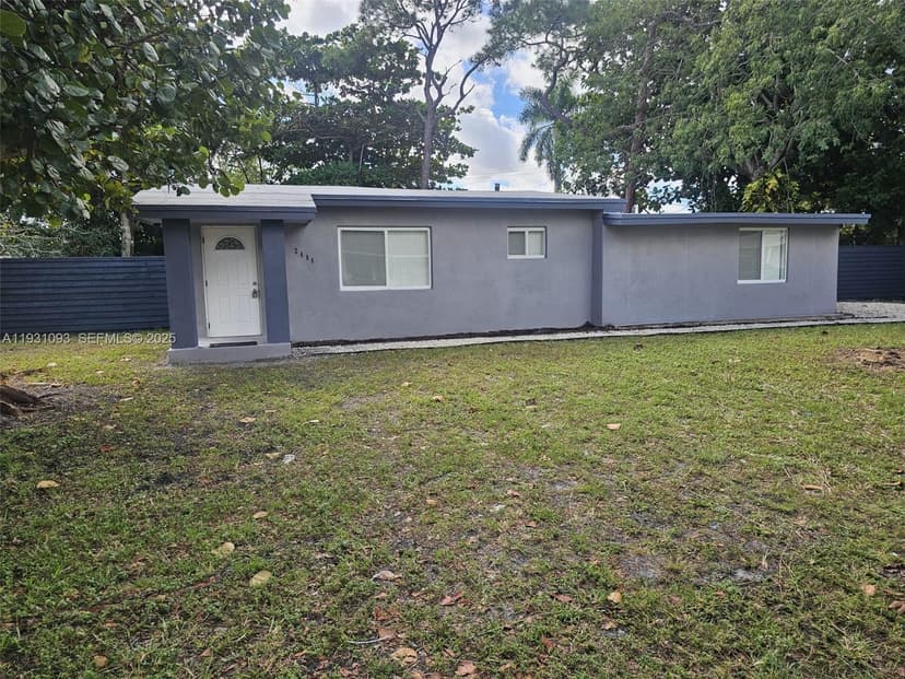 2488 SW 6th Ct, Fort Lauderdale FL 33312