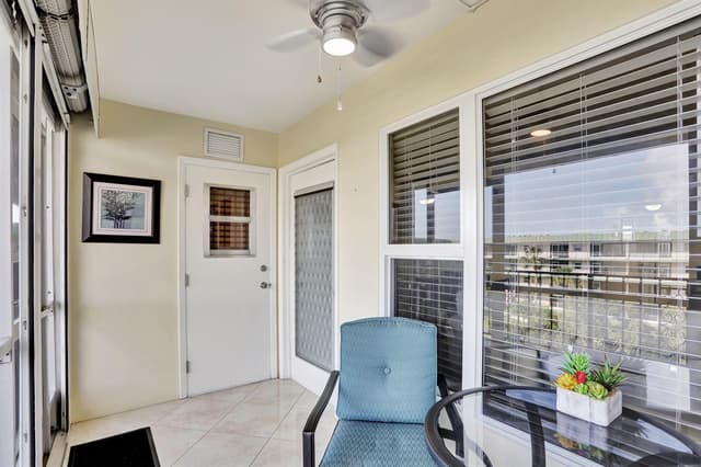 806 SE 7th Street # 403, Deerfield Beach FL 33441 - Deerfield Beach, FL - Photo 2