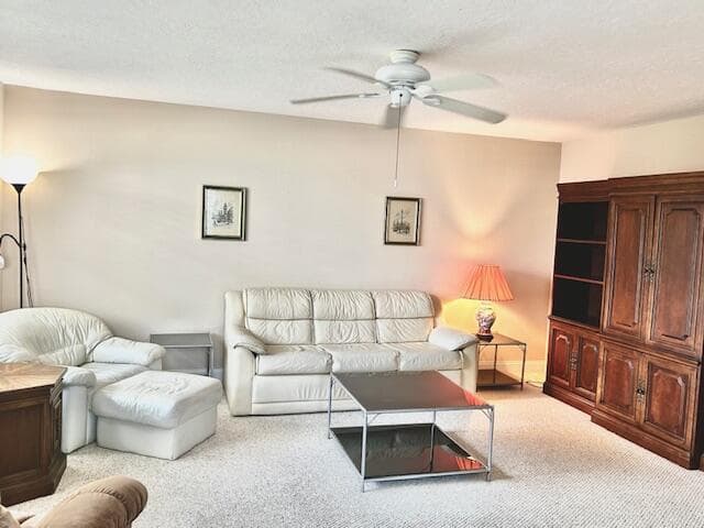 715 Normandy O, Delray Beach FL 33484 - Delray Beach, FL - Photo 2