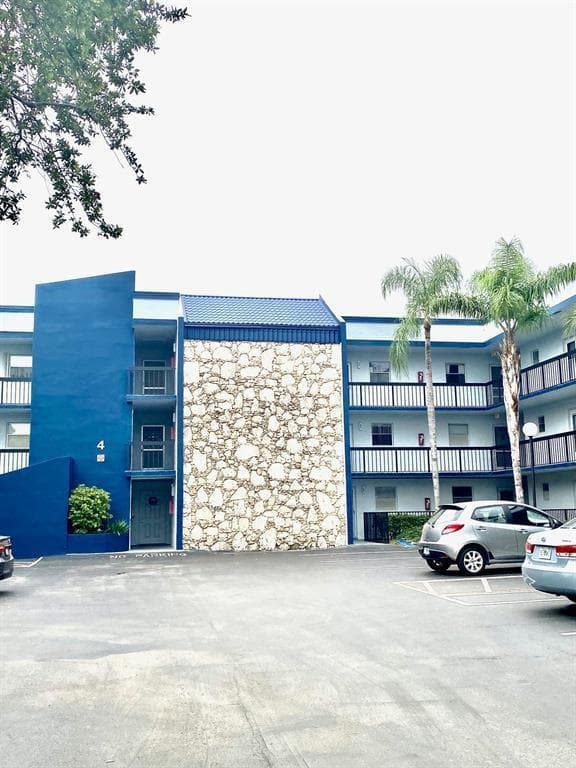 3130 Holiday Springs Boulevard # 104, Margate FL 33063 - Margate, FL - Photo 4