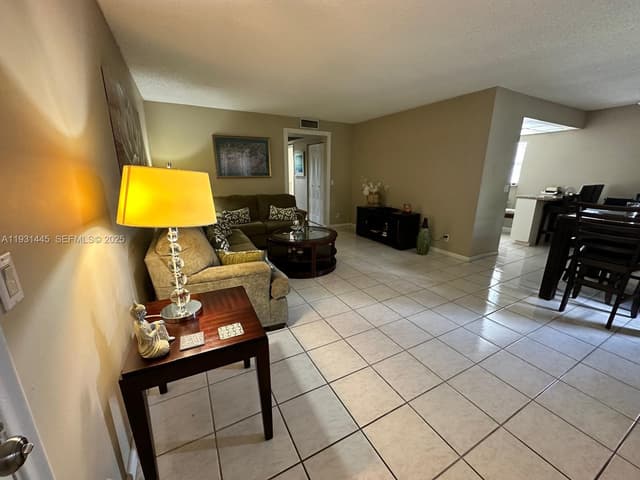 251 SW 134th Way # 314M, Pembroke Pines FL 33027 - Pembroke Pines, FL - Photo 3