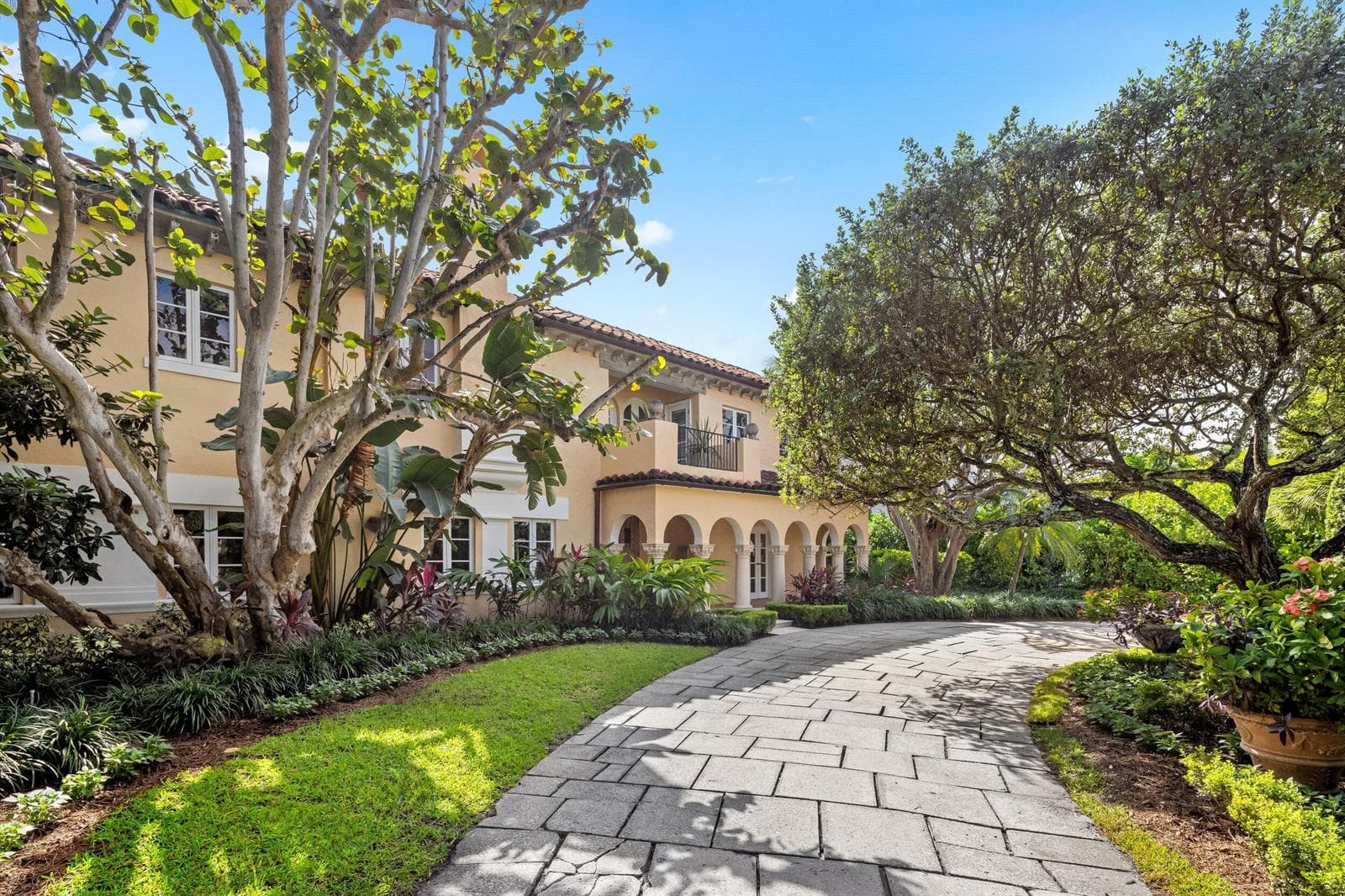 124 Brazilian Avenue, Palm Beach FL 33480 - Palm Beach, FL - Photo 1