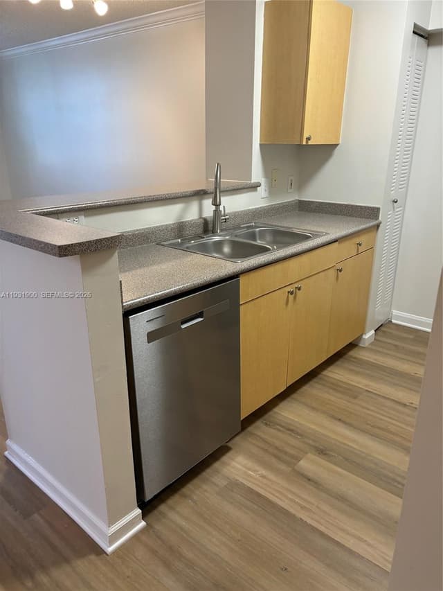 1919 Van Buren St # 219A, Hollywood FL 33020 - Hollywood, FL - Photo 5