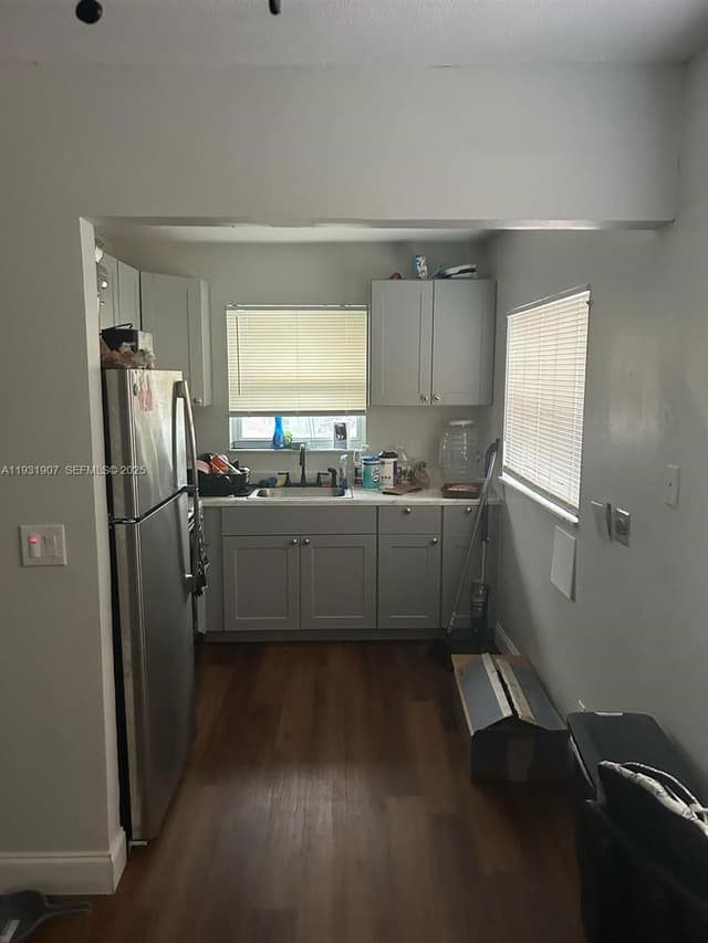 215 W Blue Heron Blvd, Riviera Beach FL 33404 - Riviera Beach, FL - Photo 5