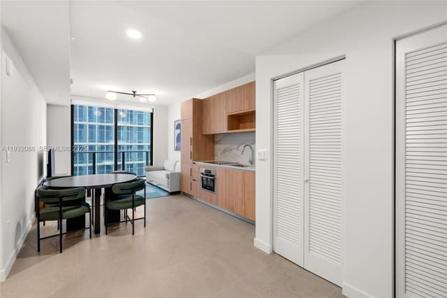 11 NE 6th St # 2005, Miami FL 33132 - Miami, FL - Photo 6