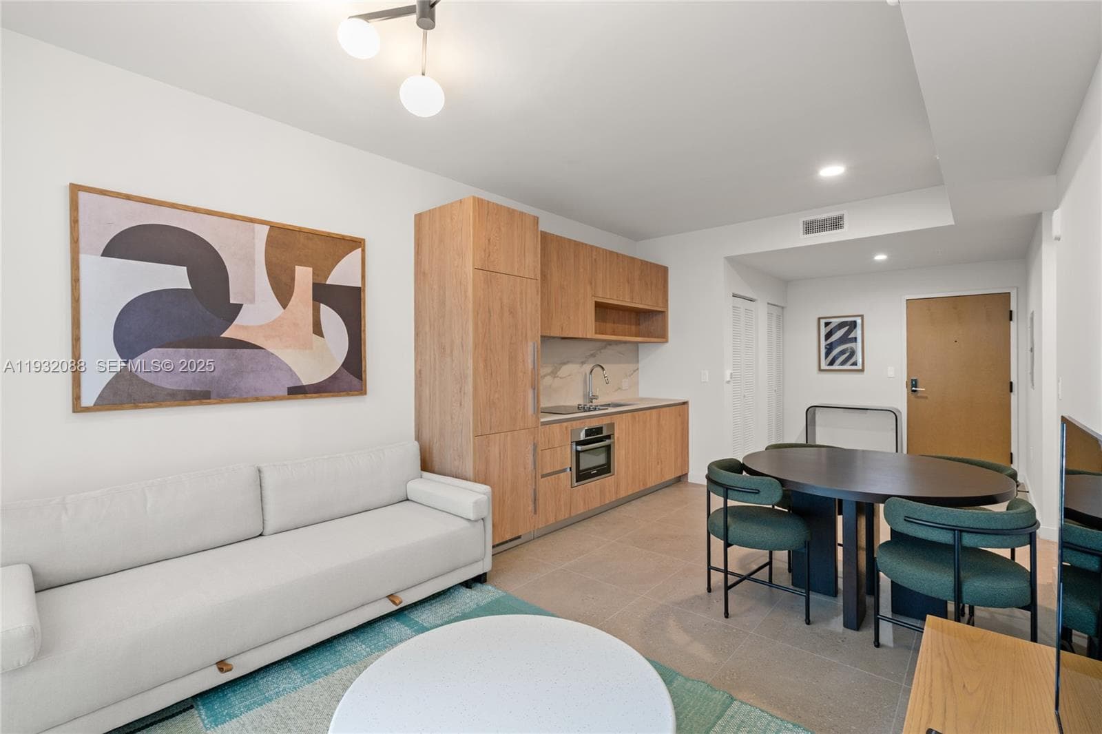 11 NE 6th St # 2005, Miami FL 33132 - Miami, FL - Photo 1