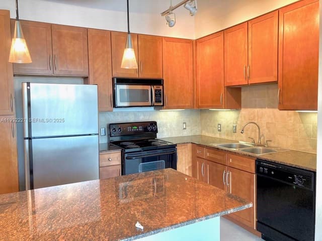 2001 Biscayne Blvd # 2608, Miami FL 33137 - Miami, FL - Photo 2