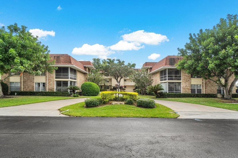 5510 Tamberlane Circle # 243, Palm Beach Gardens FL 33418