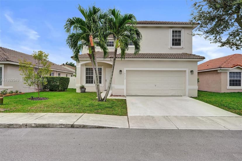 16452 NW 22nd St, Pembroke Pines FL 33028